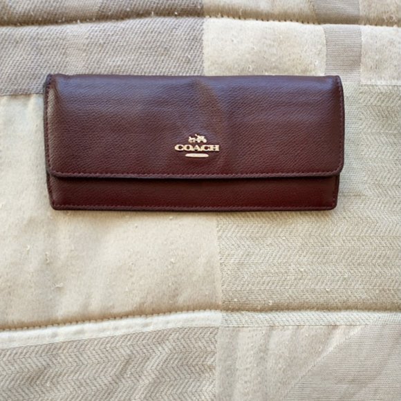 Coach Handbags - Coach Slim Envelope Wallet